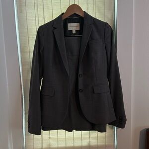 Banana Republic gray skirt suit size 4